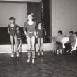 Vystoupen� 1986 Fyzi�ka: zleva V�rka N., Jitka N., Dita B.