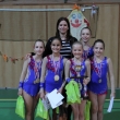 Spole�n� skladba nad�j� nejmlad��ch A s tren�rkou Lenkou Protivovou, (zleva) Aneta Hajn�, Tereza Havl��kov�, Anna Milerov�, Barbora Suchardov�, Karol�na Fr�hlichov�, Podzimn� dr��ek, Rumburk, 23. 10. 2016