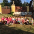 Nejmen�� ��astn�ci z�jezdu se neradi fot� proti slun��ku