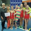Spole�n� skladba nad�j� star��ch (zleva Ad�la �erm�kov�, Denisa Pechou�ov�, Lucie Beckov�, Ad�la Pol�chov�, Simona Tul�kov�) s tren�rkami V�rou Nedb�lkovou a Jitkou Pol�chovou, Chodov Cup, Praha 22. 11. 2015