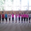 Kdybychom se �adili podle barev tri�ek, tady by to byl z�stup