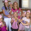 Eva a Ninou p�ipravily pro sv� sv��enkyn� Hannah Montana p�rty